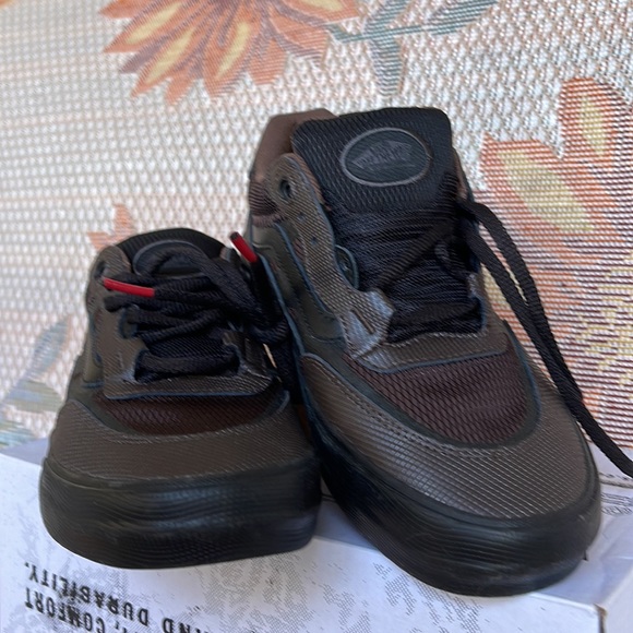 Vans WMNS Wayvee
(Justin Henry) Coffebean
VN0A5JIA8AC
Sneakers G - Picture 7 of 16